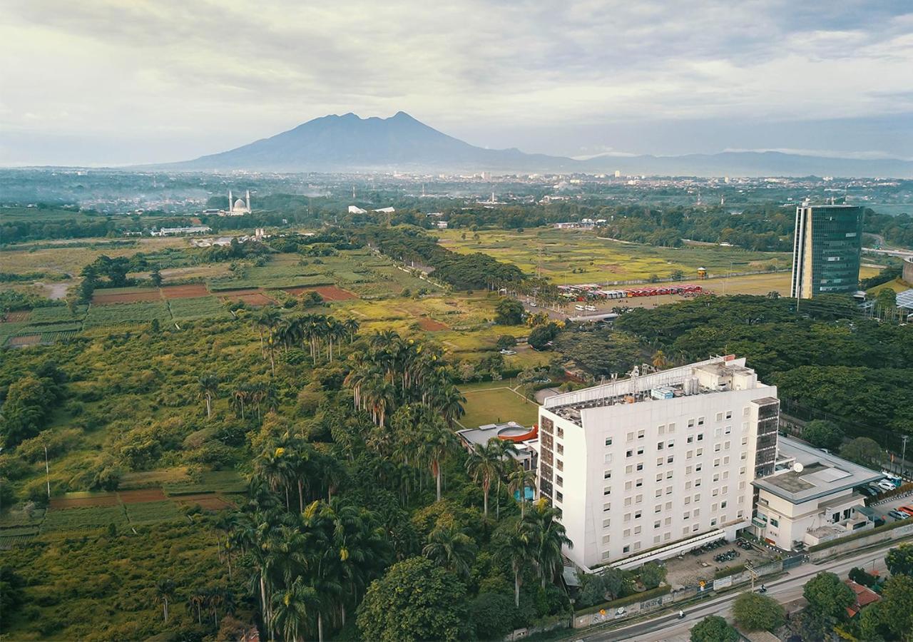 Harris Hotel Sentul City Bogor Zewnętrze zdjęcie
