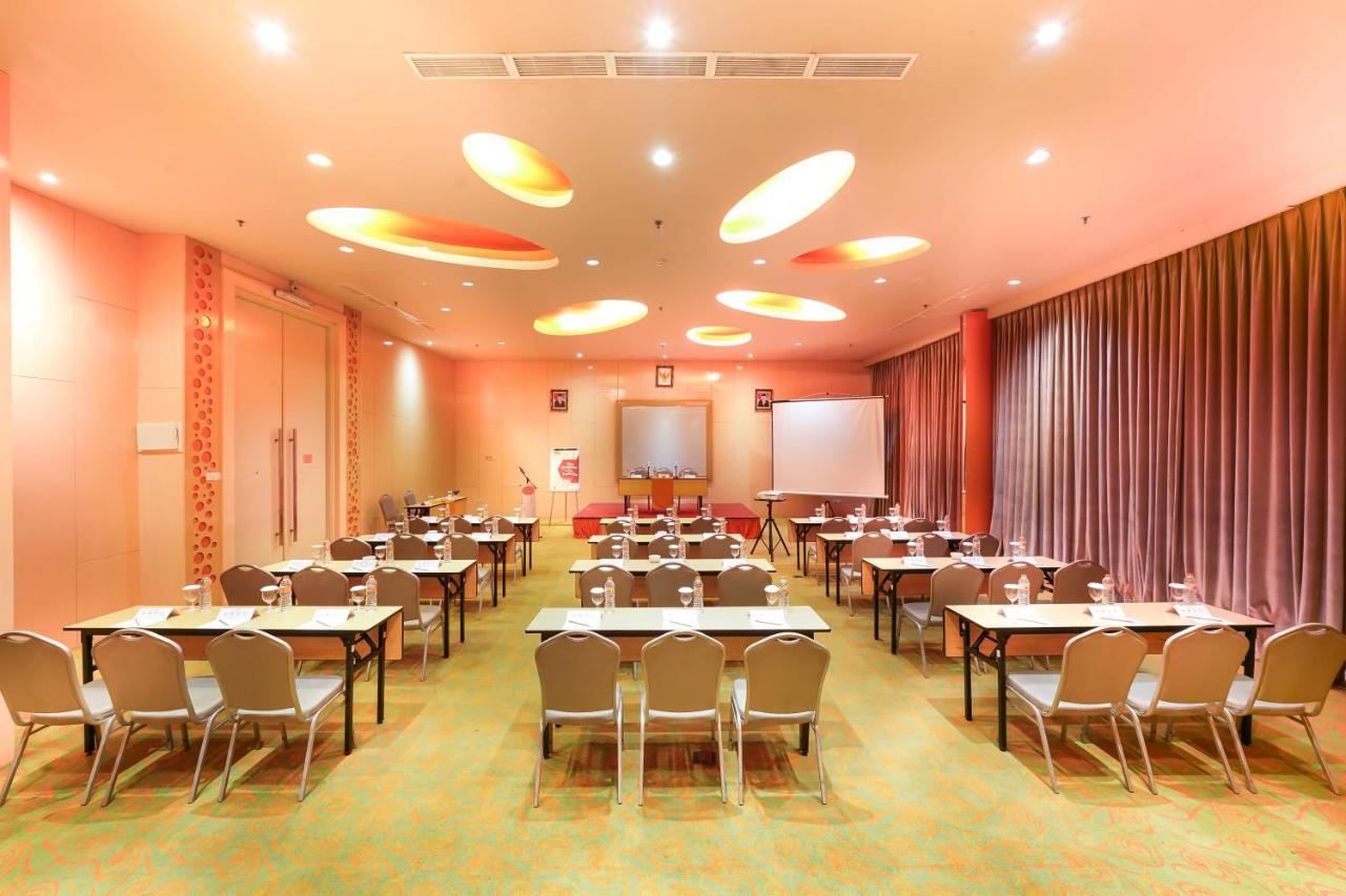 Harris Hotel Sentul City Bogor Zewnętrze zdjęcie