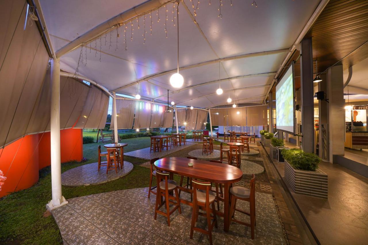 Harris Hotel Sentul City Bogor Zewnętrze zdjęcie