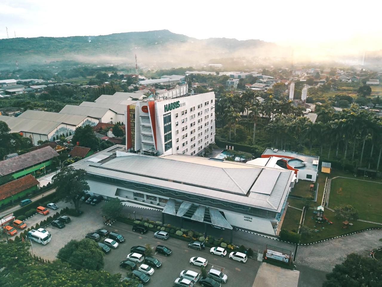 Harris Hotel Sentul City Bogor Zewnętrze zdjęcie